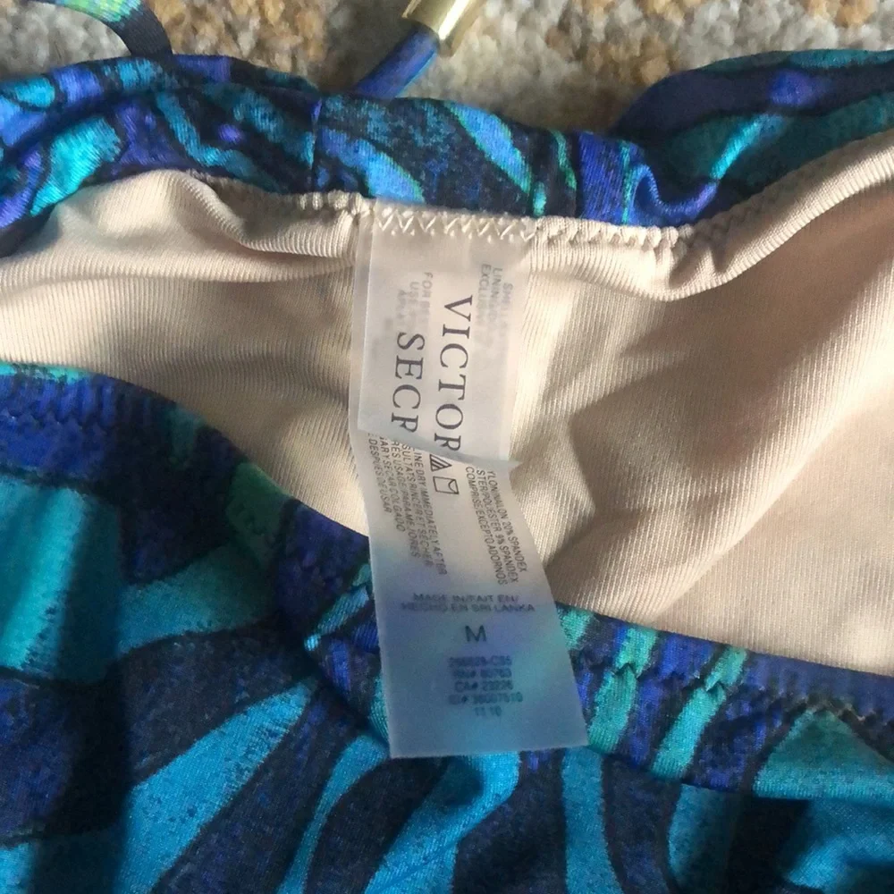 Victoria secret bikini - Picture 6 of 7